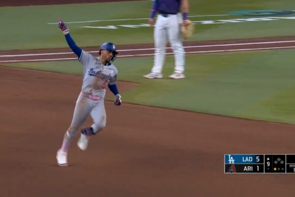 Mookie Betts extends Dodgers’ lead with solo home run against Diamondbacks … from Fox sports