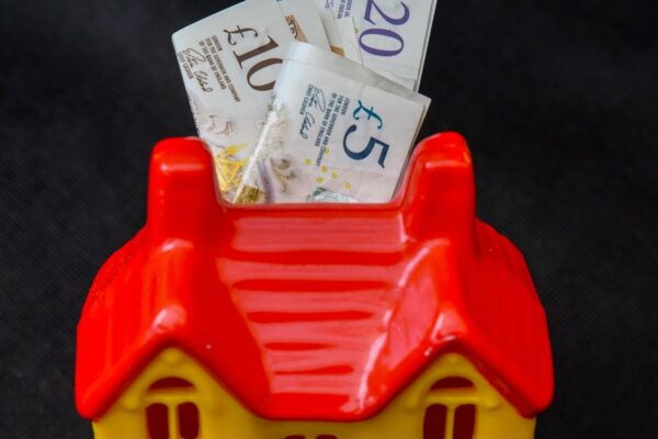 Tracker mortgage holders could save nearly £350 a year following rate cut … from the Independent Vicky Shaw
