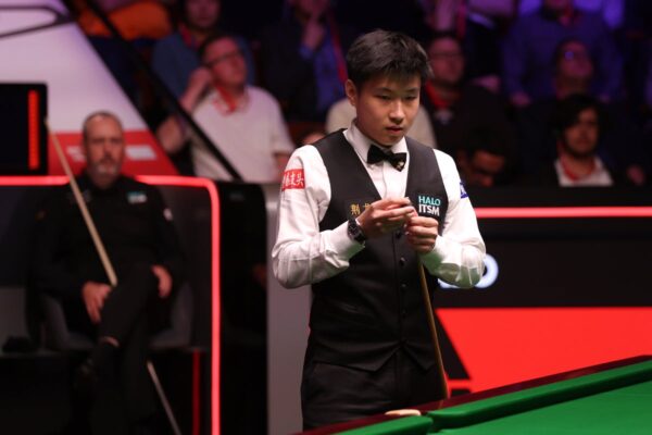 Zhao Xintong takes control of the battle for snooker history in World Championship final … from the Independent Luke Baker