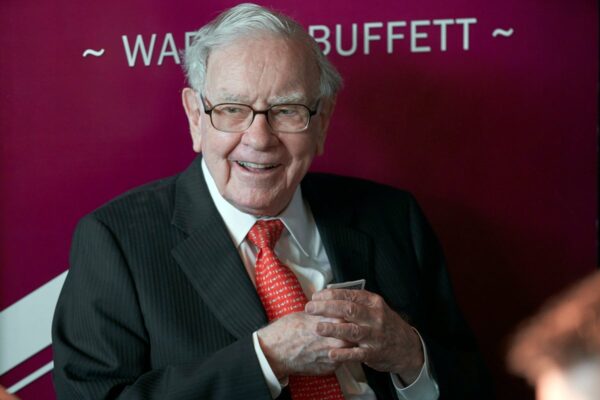 Warren Buffett’s best and worst investments in his 60 years as Berkshire Hathaway CEO … from the Independent Josh Funk