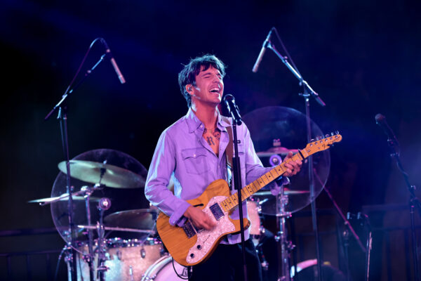Conan Gray Kisses Role Model at Governors Ball During ‘Sally, When the Wine Runs Out’ … from Rolling Stone Jodi Guglielmi