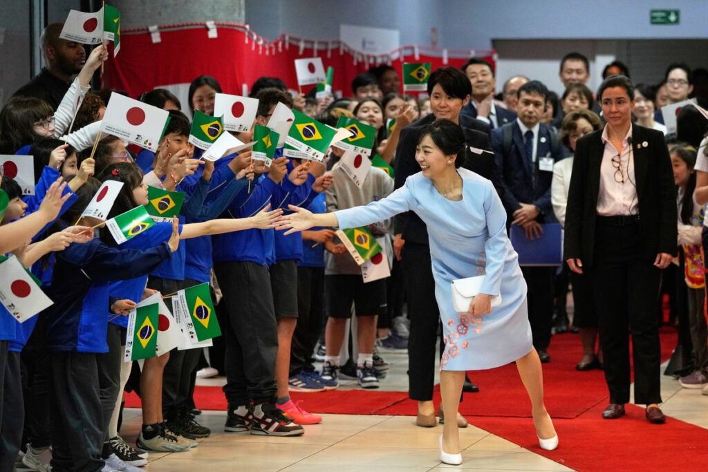 Japan’s Princess Kako receives medal in Brazil as she starts 11-day trip … from the Independent Mauricio Savarese