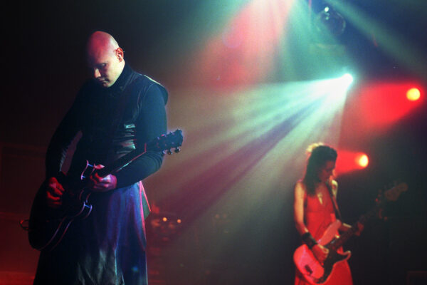 Billy Corgan, Melissa Auf der Maur Reunite to Perform Smashing Pumpkins’ ‘The Everlasting Gaze’ … from Rolling Stone Althea Legaspi