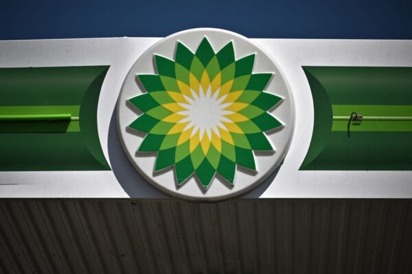 Would Shell and BP creating a £200bn oil behemoth actually be a good idea – for anyone? … from the Independent Karl Matchett