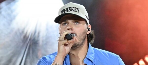 Canadian Country Singer Apologizes for Claiming America Is “The Best Country in the World” at Illinois Show … from the American Songwriter Chris Piner
