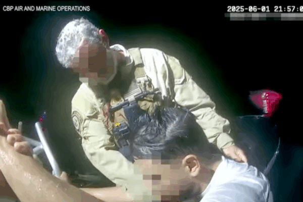 Deputies dramatically rescue three men left treading water in darkness after their plane crashed off Florida coast … from the Independent James Liddell