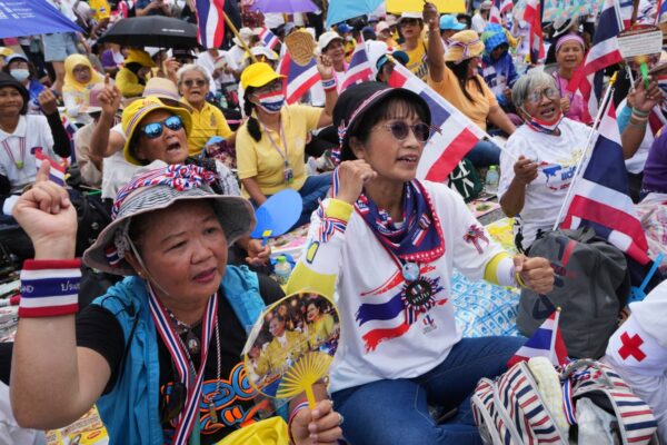 Protesters gather in Bangkok to demand Thai prime minister’s resignation over leaked Cambodia call … from the Independent Jintamas Saksornchai