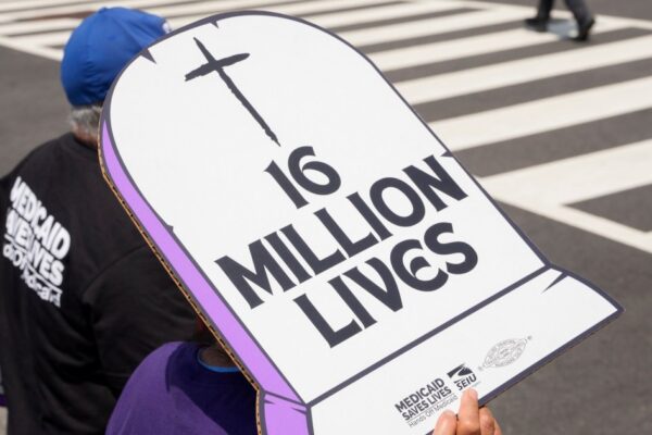 “An Absolute Moral Failure”: Disability Advocates React to GOP Medicaid Cuts … from Mother Jones Julia Métraux