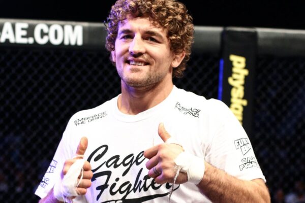 Former UFC fighter gives emotional update after double lung transplant … from the Independent Associated Press