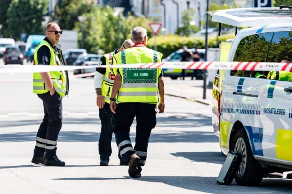 Danish police deploy to Israeli embassy in Copenhagen to examine a suspicious package … from the Independent Via AP news wire
