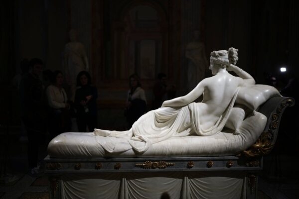 Think modern dating is tough? It was just as bad in ancient times … from the Independent Konstantine Panegyres