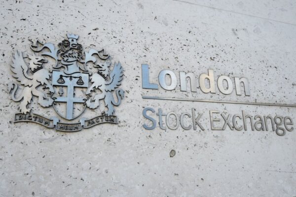 FTSE 100 closes winning week on the back foot … from the Independent Jeremy Cutler