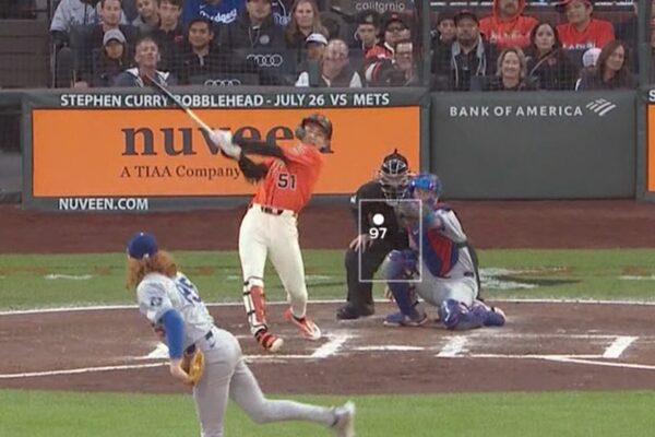 Giants’ Jung Hoo Lee hits bases clearing triple to take lead vs. Dodgers … from Fox sports