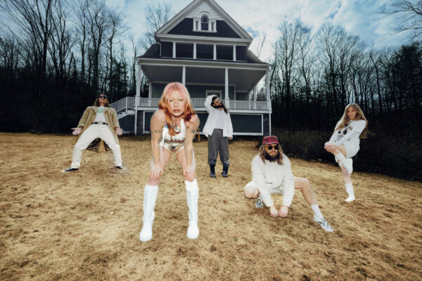 Wet Leg Are Stupid and Contagious on ‘Moisturizer’ … from Rolling Stone Jon Dolan