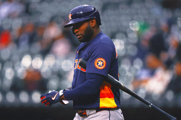 Astros Slugger Yordan Alvarez Has Setback in Recovery From Broken Hand … from Fox sports
