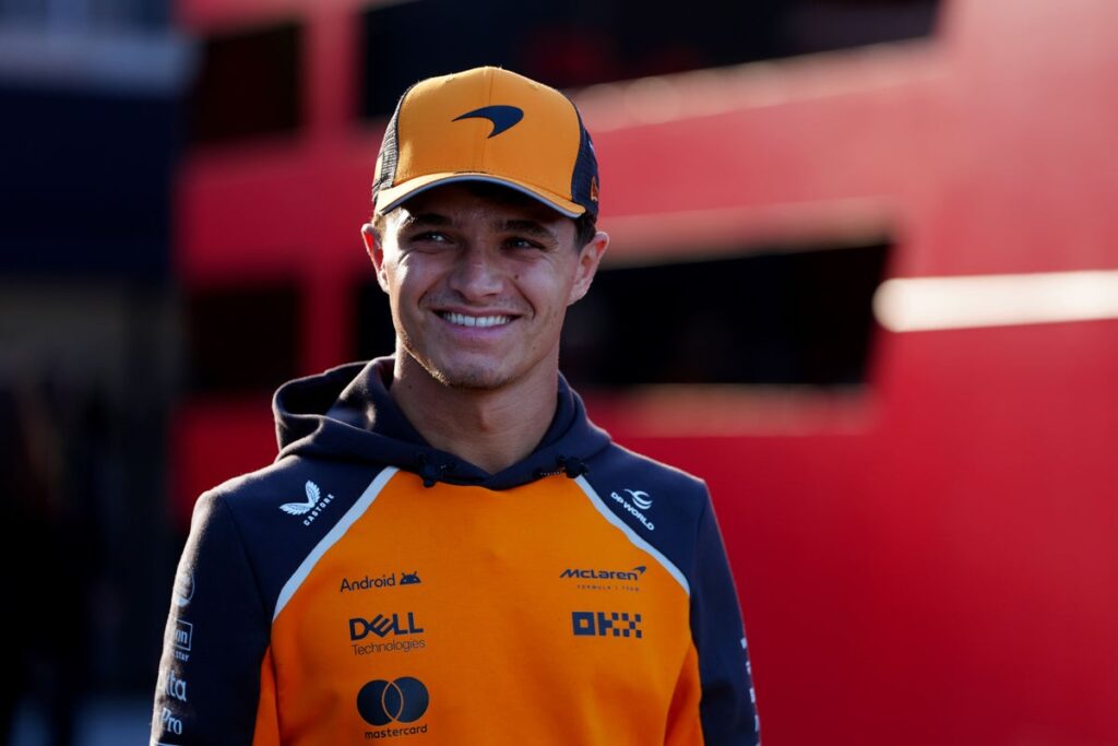 Lando Norris puts Dutch disappointment behind him to set pace in Italy … from the Independent Philip Duncan
