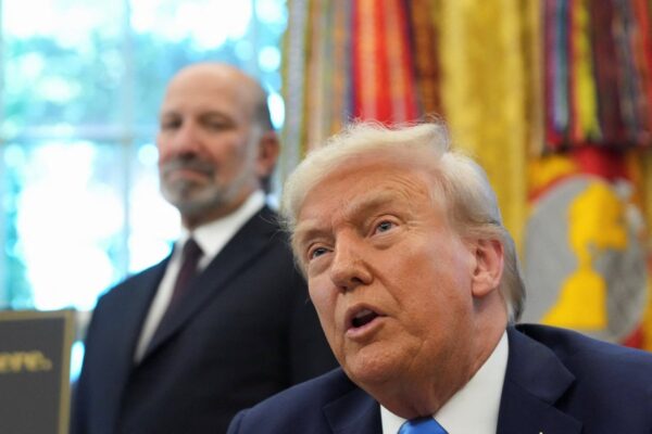 Trump demands TV networks get licenses canceled over ‘97% bad’ coverage of him after ABC caves to FCC on Kimmel … from the Independent Andrew Feinberg