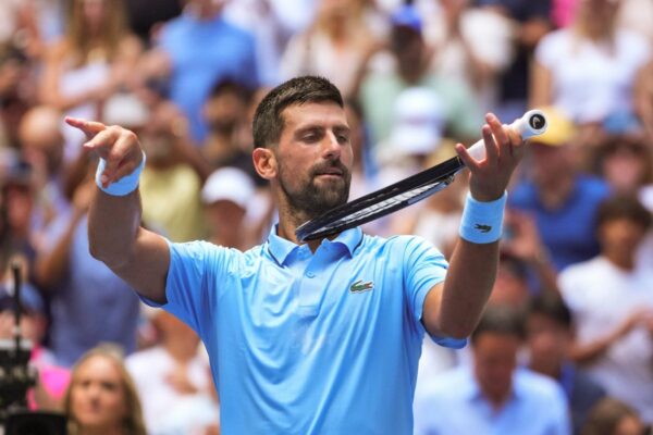 Photos: From violin mimics to victory fists, Djokovic steals the show … from the Independent The Associated Press