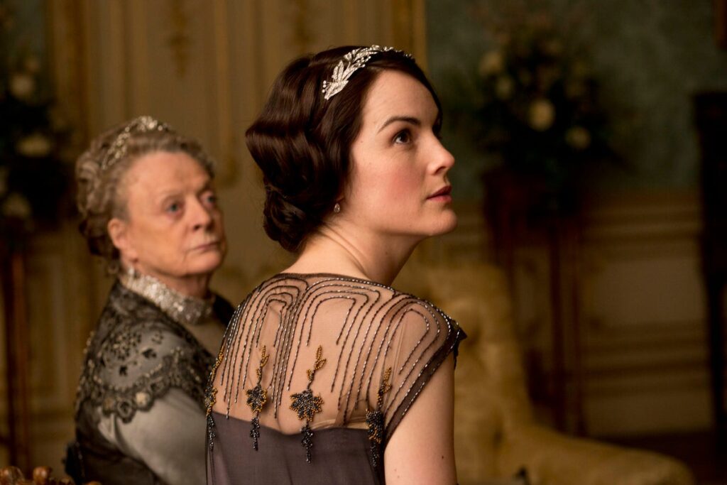 Meet the Americans who love Downton Abbey: ‘People wanted photos with my lifesize Hugh Bonneville cut-out’ … from the Independent Katie Rosseinsky