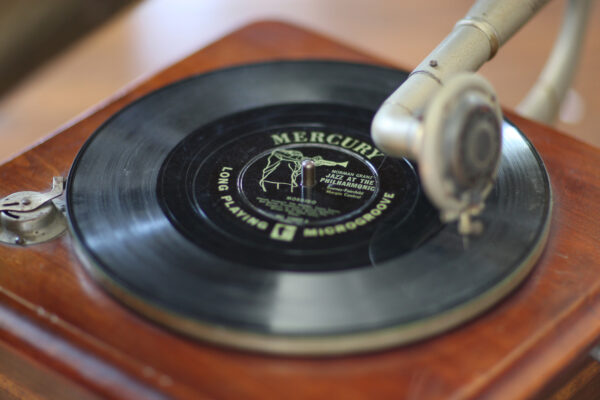 Internet Archive and Major Labels Settle $621 Million Copyright Lawsuit … from Rolling Stone Jon Blistein