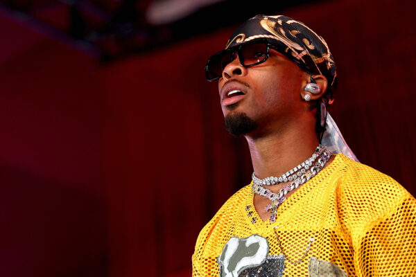 Singer D4vd ‘Fully Cooperating’ After Dead Body Found in Car Reportedly Registered to Him … from Rolling Stone Jon Blistein