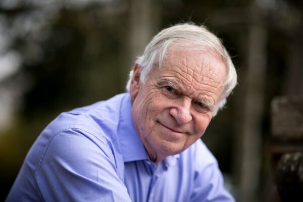 Jeffrey Archer: ‘Nigel Farage is the best mob orator I’ve heard in my lifetime – I could never vote for him’ … from the Independent Chris Harvey
