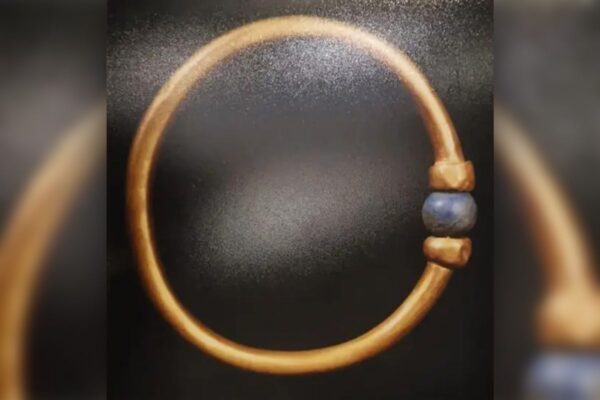 Egyptians outraged after stolen pharaoh’s bracelet melted down for gold … from the Independent Ap Correspondent