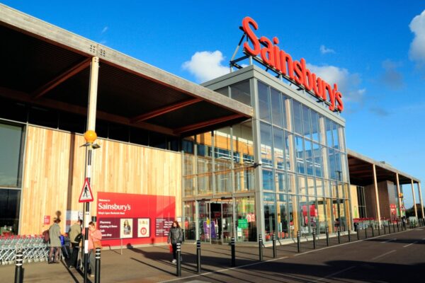 Sainsbury’s and Argos to hire around 19,000 extra workers for Christmas … from the Independent Henry Saker-Clark