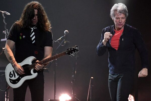 “It’s the simple stuff that’ll kill you – especially when everyone’s recording it on their cell to put on YouTube”: How Phil X warms up to nail Bon Jovi’s biggest songs on stage … from Guitarworld janelle.borg@futurenet.com (Janelle Borg)