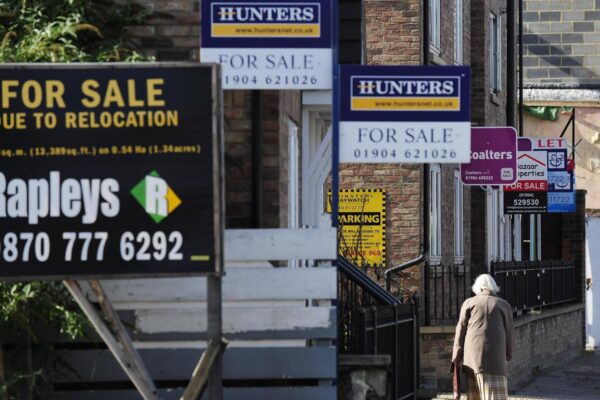 The Tories have vowed to abolish stamp duty – what is it and what will Labour and Reform do? … from the Independent Maryam Zakir-Hussain
