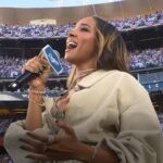 Tinashe & Deborah Cox perform National Anthems 🇺🇸🇨🇦 ahead of World Series Game 4 … from Fox sports