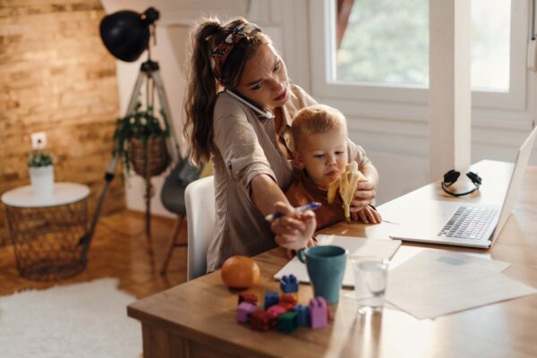 Mothers face ‘long-lasting’ reduction in earnings after having children … from the Independent Alan Jones