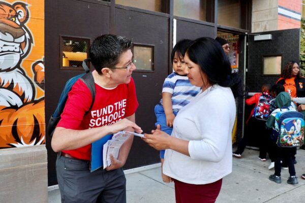 Teachers hand out ‘know your rights’ leaflets to students as Trump ramps up deportation drive … from the Independent Heather Schlitz