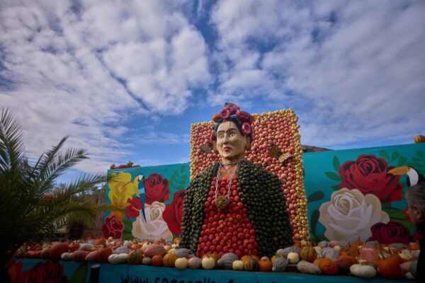 Pumpkin festival near Berlin features giant sculptures of powerful women, in photos … from the Independent Markus Schreiber