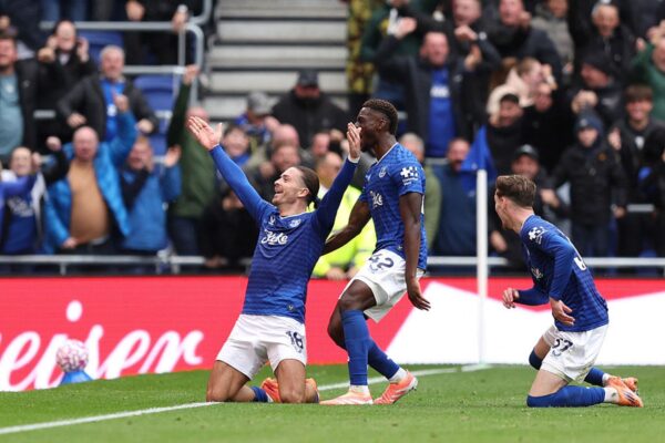 Wasted chances and a late goal provide dramatic end to Crystal Palace’s unbeaten run … from the Independent Richard Jolly