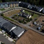 Americans staying put: US home turnover rate at lowest level in decades as housing slump drags on … from the Independent Alex Veiga