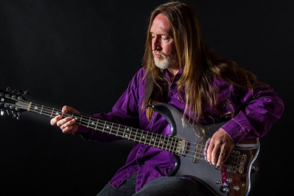 “Josh Homme said, ‘Do you want to come over?’ I was like, ‘So, you want to do Kyuss, but no John Garcia?’ I’m good.’ I was bitter, I guess”: Scott Reeder on the last days of Kyuss, QOTSA and what he told James Hetfield after that Metallica audition … from Guitarworld