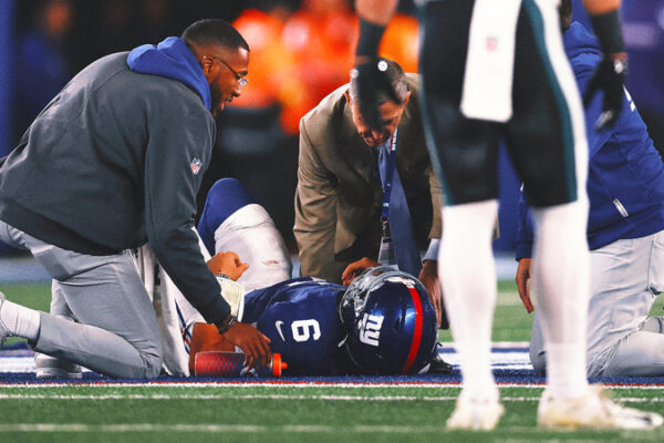 NFL Reviewing How Concussion Protocol Was Followed for Giants QB Jaxson Dart … from Fox sports