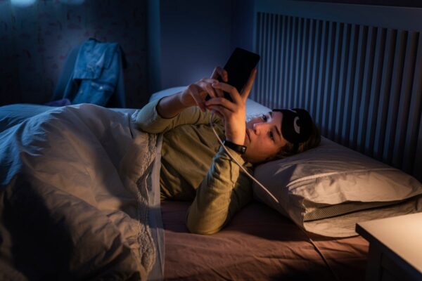 Why late night social media posting is linked to worse wellbeing … from the Independent Ella Pickover
