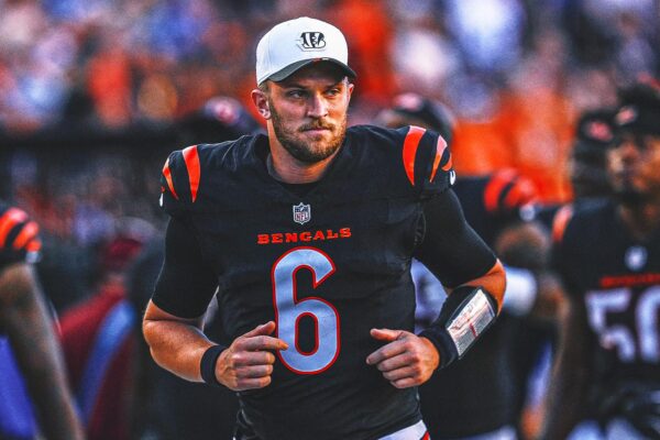 Bengals HC Zac Taylor Leaves Open Possibility of Benching QB Jake Browning … from Fox sports