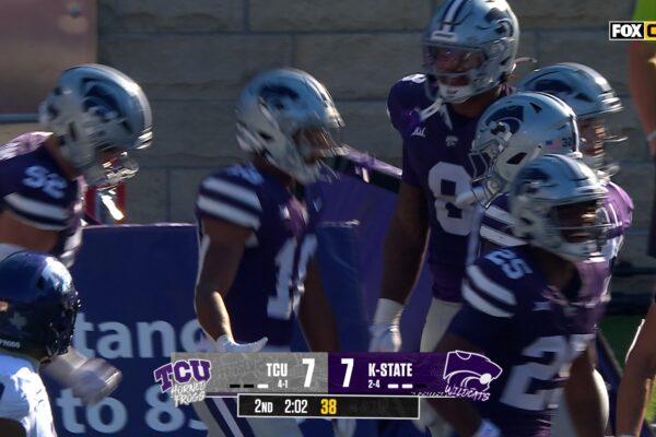 Wesley Fair recovers backwards pass fumble and takes it in for TD, giving Kansas State lead over TCU … from Fox sports