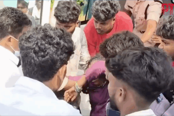1 child and 8 women dead after crowd surge at popular Hindu temple … from the Independent Rajesh Roy