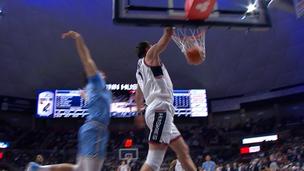 UConn’s Alex Karaban gets the steal and posterizes the defender vs. Columbia … from Fox sports