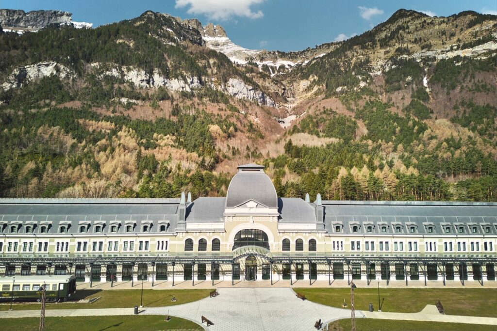 What is a ‘salvaged stay’? The upcycled hotels travellers are booking in 2026 … from the Independent Natalie Wilson